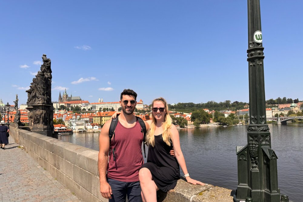Klaudia and her boyfriend on the Charles Bridge in Prague