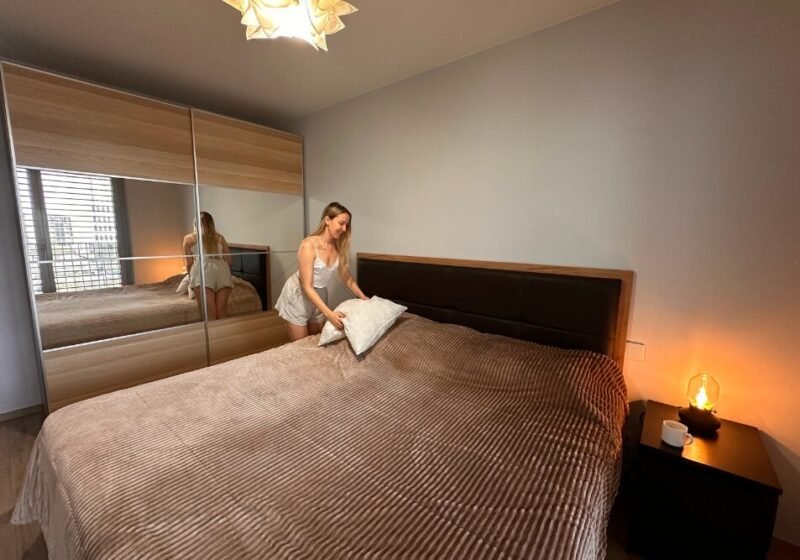 How to Declutter Your Bedroom in 10 Simple Steps